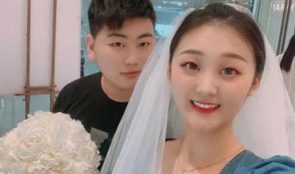 陳亞男返還彩禮後開直播,直言女人都想有孩子,暗指朱小偉有問題 陳亞男返還彩禮後開直播,直言女人都想有孩子,暗指朱小偉有問題