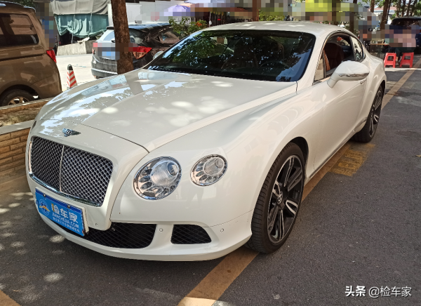 九年的二手車賣130萬，不成想內飾功能沒反應，買主：留著報廢吧