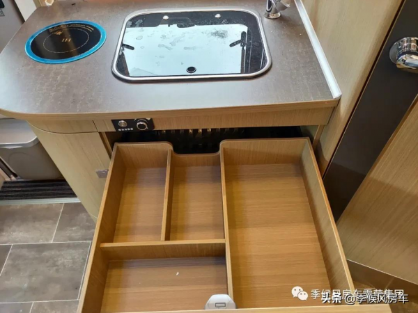 一探究竟中美合資打造的瑞弗V820售價五十多W為何能賣得如此火爆