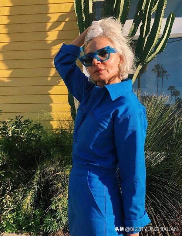 秋冬穿藍色也太好看了吧