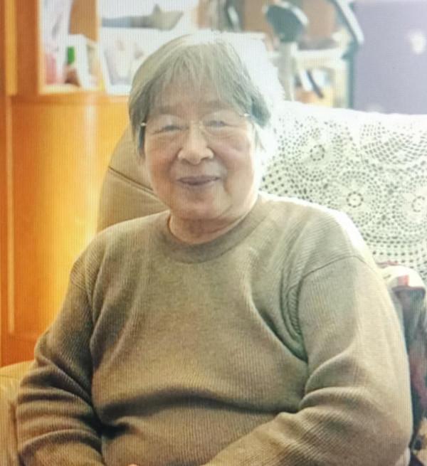 和毛澤東正在面對面交流的大辮子姑娘是誰，後來怎麼樣了？