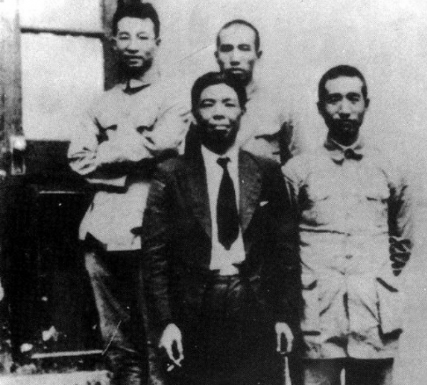 謝和賡：為深入潛伏桂系娶白崇禧親戚，和王瑩相戀12年不能結婚