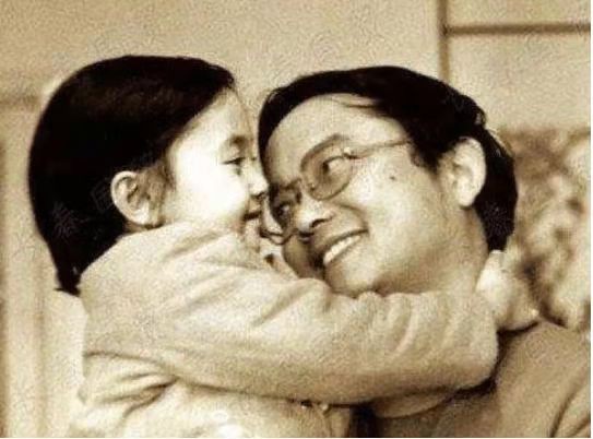 成方圓：兩段失敗婚姻，62歲活成少女，正在優雅老去