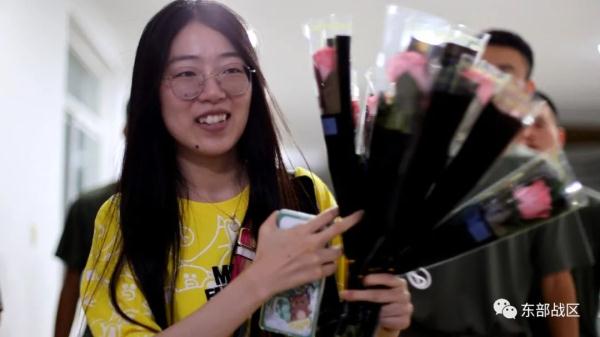 上尉求婚，真甜