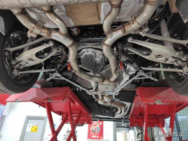 這輛要價67萬的寶馬M2半年開了8百公里!賣家:我媳婦偶爾買菜開 這輛要價67萬的寶馬M2半年開了8百公里!賣家:我媳婦偶爾買菜開