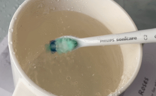 流動潔力 輕鬆刷牙-飛利浦電動牙刷HX6760-機皇款