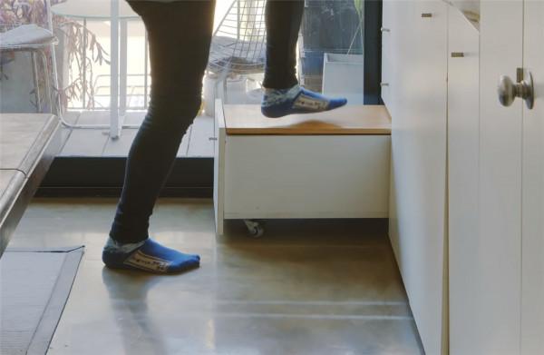 他買下32㎡小家,將臥室廚衛“藏”在壁櫥裡,面積雖小卻井然有序 他買下32㎡小家,將臥室廚衛“藏”在壁櫥裡,面積雖小卻井然有序