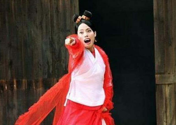 “齙牙珍”扮演者長啥樣?照片被曝光後,確定不是王祖賢? “齙牙珍”扮演者長啥樣?照片被曝光後,確定不是王祖賢?