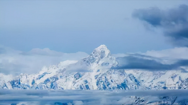 中國蜀山之王，比珠穆朗瑪峰更難攀登，到底是什麼原因呢？