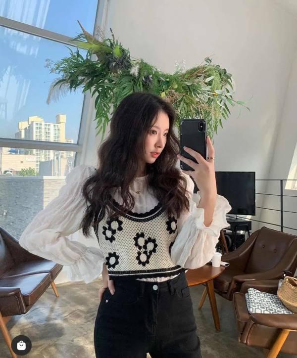 襯衫搭毛背心才是純欲天花板吧