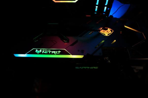 藍寶石 RX6900XT 超白金極光特別版上手體驗 藍寶石 RX6900XT 超白金極光特別版上手體驗