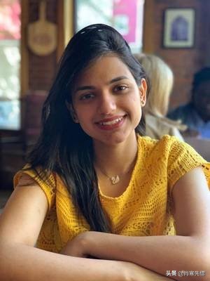 巴基斯坦23歲女孩：嫁到中國，穿上高跟鞋，曾經對這些只是奢望