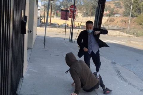 中國教授在美國街頭用功夫擊退持槍劫匪：回想起來有點後怕，不建議大家這樣做