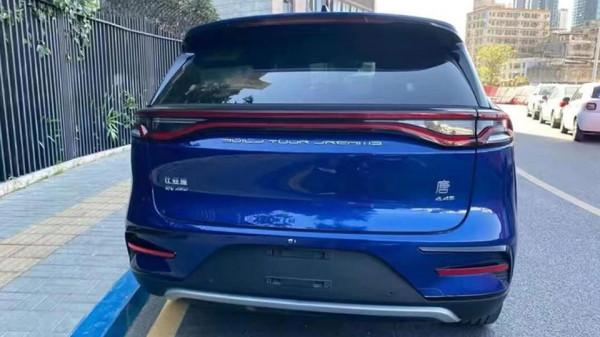 全新比亞迪唐EV實車圖曝光，動力大減，續航大增