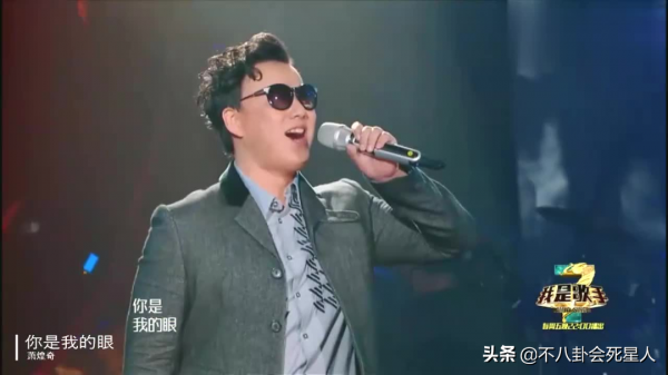 “身殘志堅”的6位殘疾藝人,個個才華橫溢,有的不到1歲就失明 “身殘志堅”的6位殘疾藝人,個個才華橫溢,有的不到1歲就失明