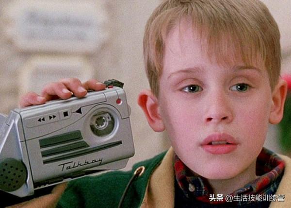 50個在電影中很常見但在現實生活中不可能出現的情節