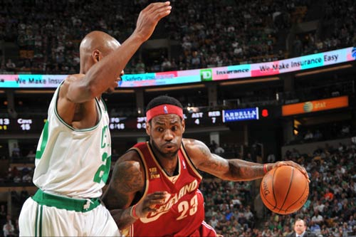 擊敗詹姆斯次數最多的球員,綠軍、勇士各四人上榜,馬刺只佔一席 擊敗詹姆斯次數最多的球員,綠軍、勇士各四人上榜,馬刺只佔一席