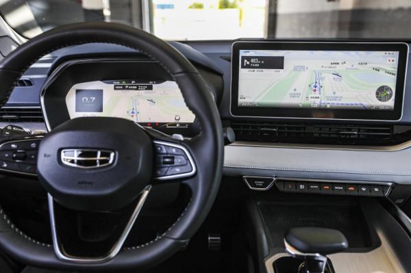 15萬的動力自由 玩車自由 試駕吉利星瑞 15萬的動力自由 玩車自由 試駕吉利星瑞