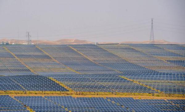 專家:在我國1%的沙漠面積上鋪滿太陽能板,發電量的問題就解決了 專家:在我國1%的沙漠面積上鋪滿太陽能板,發電量的問題就解決了