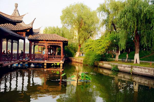 南京一座“巨無霸”公園，佔地510000平方米，距玄武湖19分鐘車程