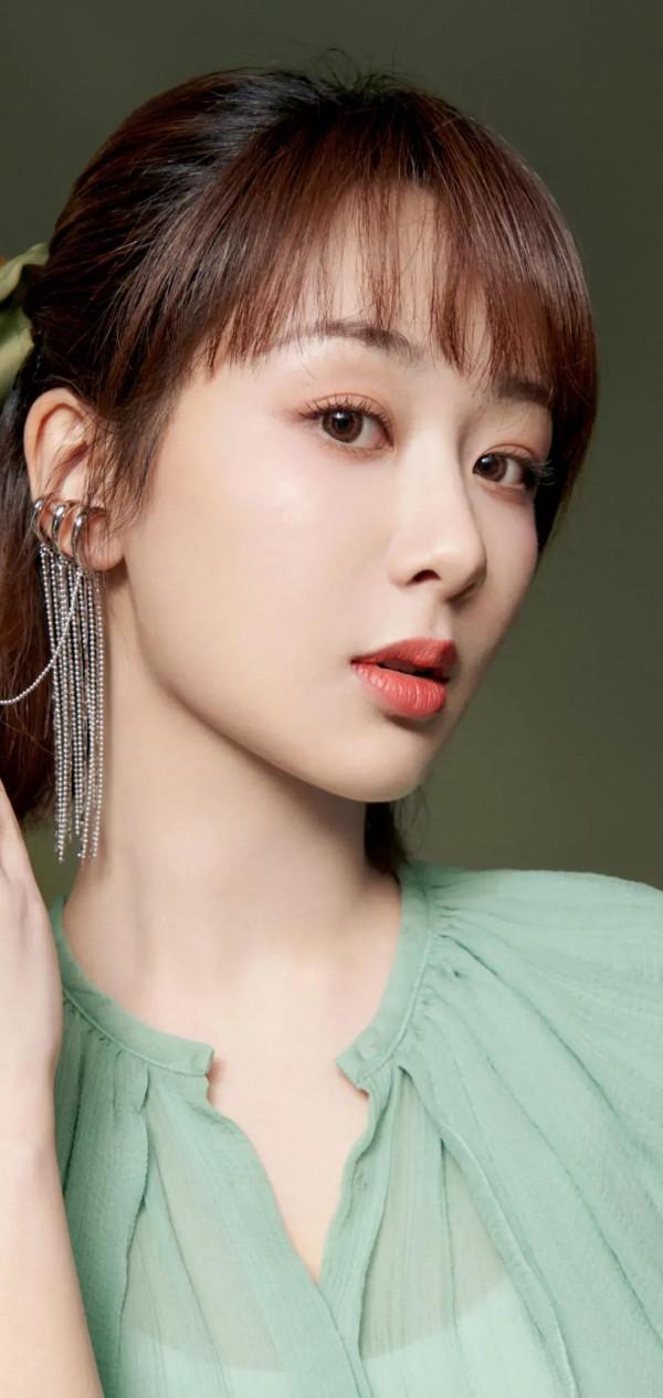 楊紫，膚白貌美、古靈精怪、性格爽朗，好看的女孩子誰不愛呢