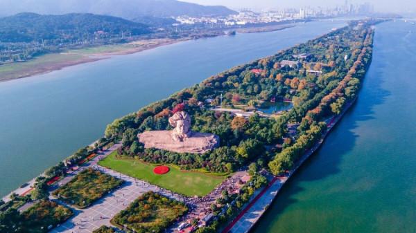 湖南請客吃飯，飯桌上少不了的10道菜，別地兒難吃到，都是好滋味