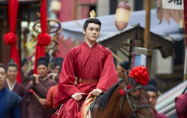 鞠婧禕新劇開播即火，搭檔曾舜晞“CP感”十足，劇情邏輯卻有硬傷