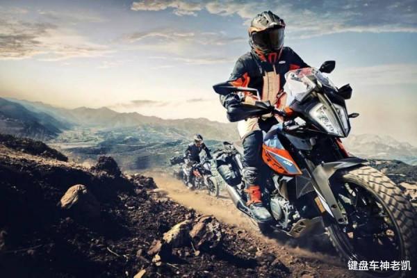 KTM 390 ADV迎來首次更新,升級電控、最佳化輪轂,還有賽道版花 KTM 390 ADV迎來首次更新,升級電控、最佳化輪轂,還有賽道版花