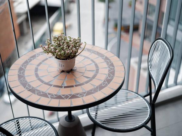 過上舒適獨居，偶爾接來父母小住，她家60㎡雖不高階卻溫馨感十足