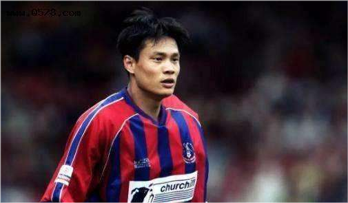 李瑋峰影片連線謝暉:青年球員水平太差,贊助商花錢也送不出去 李瑋峰影片連線謝暉:青年球員水平太差,贊助商花錢也送不出去