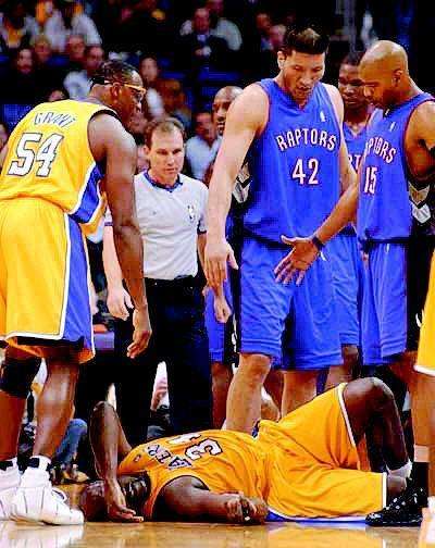 一手好牌打得稀爛？08年正值巔峰的巴特爾為何未入選男籃大名單？