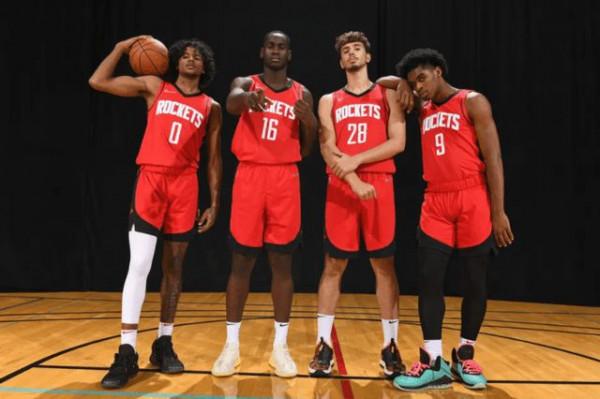 火箭放棄沃爾，只為扶正他？名記一語道破玄機，球隊毒瘤變核心