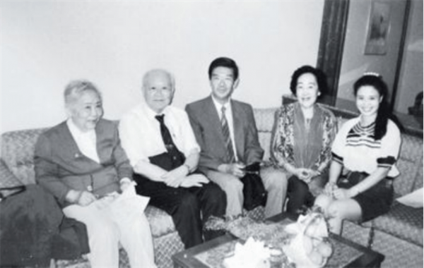 袁世凱死後，子孫過得如何？孫子成物理學家，孫女八旬仍開西餐廳