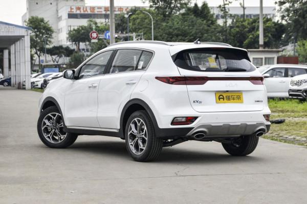 評測起亞KX5：售16.28萬起，入門車型搭載2.0L+6AT，值得入手嗎？