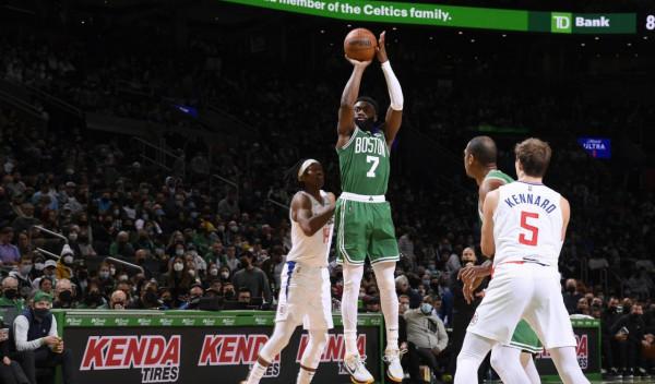 42次出手，只命中4記三分！快船拒絕3連敗，布朗空砍30+8