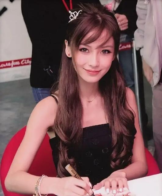 上海盛產美人，6位滬籍女星，個個膚白貌美，驚豔絕倫