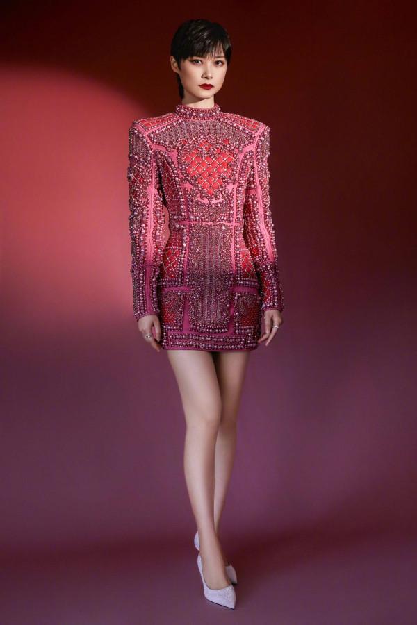 春晚新晉主持馬凡舒撞衫謝娜！禮服到底怎麼選？速速收藏