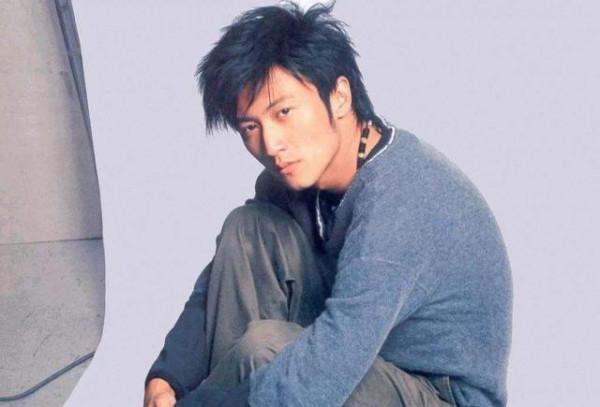 謝霆鋒，到底是&OpenCurlyDoubleQuote;痴情好男人&rdquo;還是&OpenCurlyDoubleQuote;絕世負心漢&rdquo;？