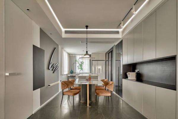 180㎡現代主義，安靜舒適的設計，令人輕鬆愜意