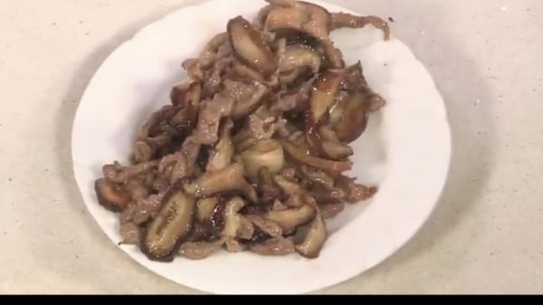 寶貝挑食不愛吃蔬菜怎麼搞系列之簡單食材菜（1）——鴨肉蘿蔔卷