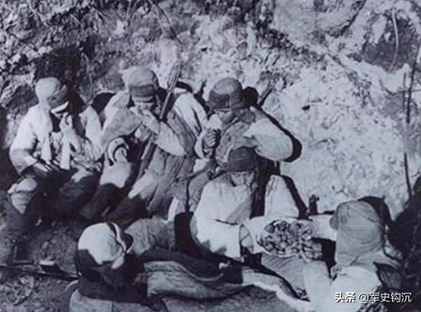 稀奇!美軍戰俘興高采烈,幫志願軍扛戰利品,為何高興?稱很幸運 稀奇!美軍戰俘興高采烈,幫志願軍扛戰利品,為何高興?稱很幸運