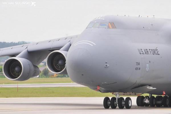 C-5“銀河”運輸機圖集（270圖）