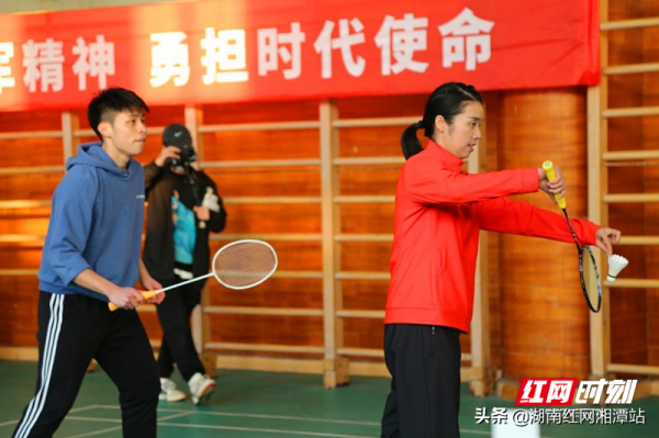 今日校園格外“紅”!體育湘軍宣講團“四進”活動走進湖南科大 今日校園格外“紅”!體育湘軍宣講團“四進”活動走進湖南科大