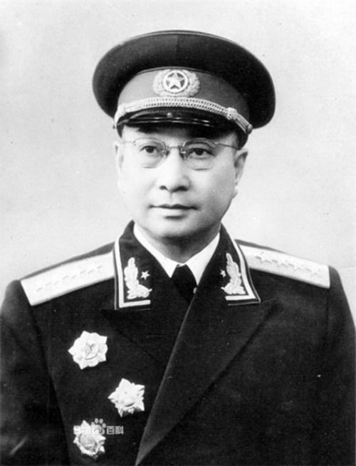 共和國“五虎將”都有誰？為何1947年，陳毅向中央發報沒有徐向前