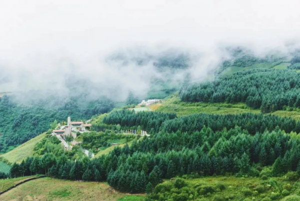 九寨溝山巔之上的頂級度假村,超值3日遊放大招,打卡秋天的童話 九寨溝山巔之上的頂級度假村,超值3日遊放大招,打卡秋天的童話