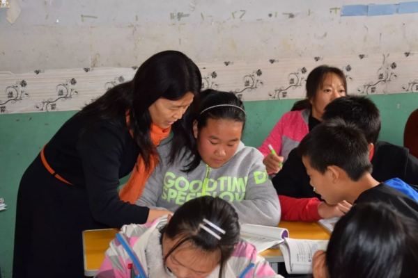 村鎮教師迎來“福音”，工資或將全面上調，部分省份已落實