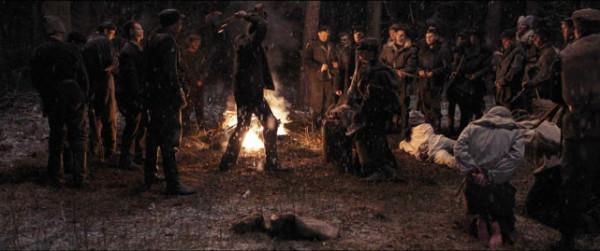 豆瓣8.3分，根據真實屠殺事件改編，一部不亞於恐怖片的戰爭片