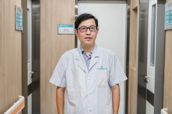 陸正齊——走在暗黑之地的白衣行者 陸正齊——走在暗黑之地的白衣行者