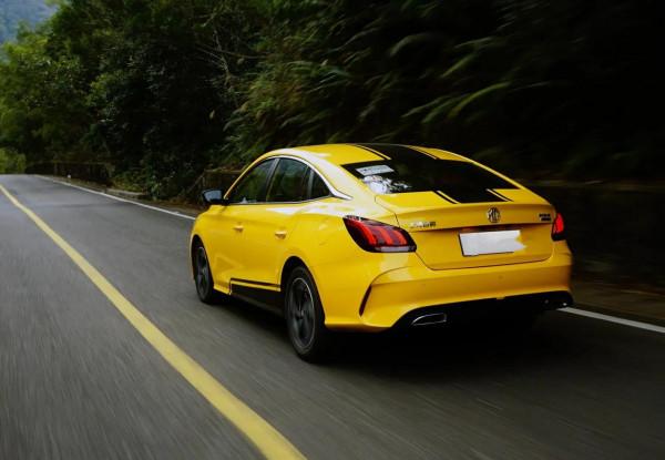 外型都喜歡 駕控也帶感 名爵5 1.5T試駕測評 外型都喜歡 駕控也帶感 名爵5 1.5T試駕測評