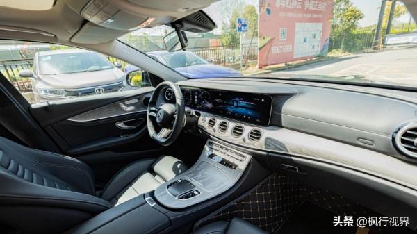 難捨難分!賓士E260L與沃爾沃S90實拍對比,誰更颯? 難捨難分!賓士E260L與沃爾沃S90實拍對比,誰更颯?